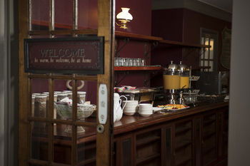 Colonial Terrace Motor Inn - Accommodation Guide 6