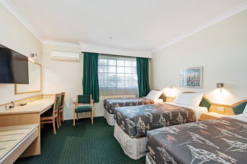Colonial Terrace Motor Inn - Accommodation Guide 23