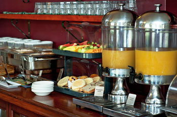 Colonial Terrace Motor Inn - Accommodation Guide 35