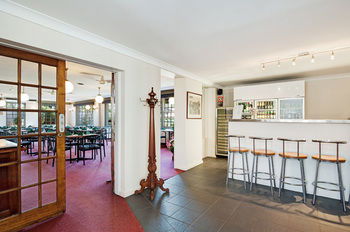 Colonial Terrace Motor Inn - Accommodation Guide 40