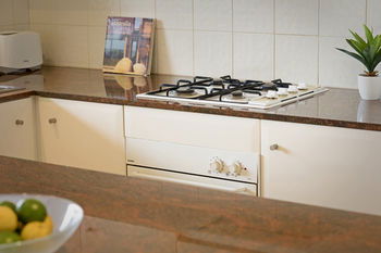 Apartments @ Kew Walpole Gardens - Kew Serviced Townhouses - Accommodation China 5