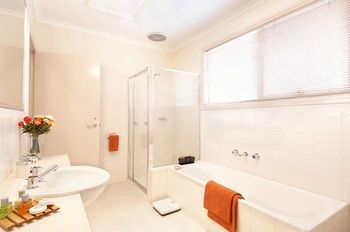 Apartments @ Kew Walpole Gardens - Kew Serviced Townhouses - Accommodation China 17