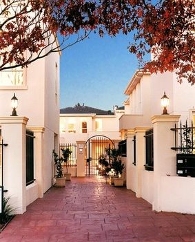 Apartments @ Kew Walpole Gardens - Kew Serviced Townhouses - Accommodation China 18