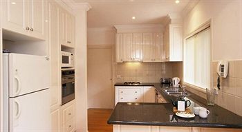 Waverley Corporate Townhouses - Accommodation Asia 4