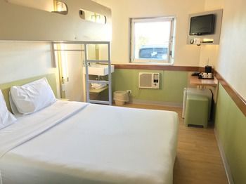 Ibis Budget Campbelltown - Accommodation China 7