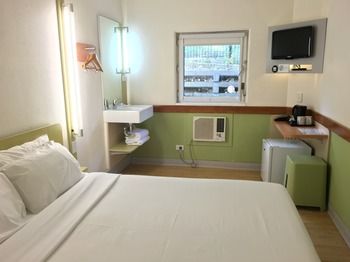 Ibis Budget Campbelltown - Accommodation China 10