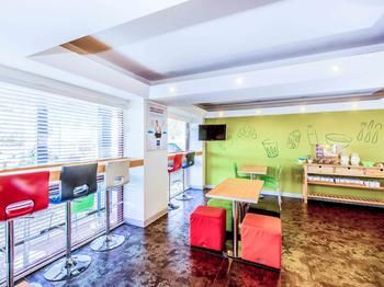 Ibis Budget Campbelltown - Accommodation China 32