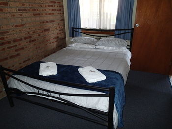 Dungowan Waterfront Apartments - Accommodation China 15