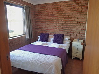 Dungowan Waterfront Apartments - Accommodation China 16