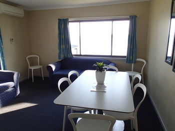 Dungowan Waterfront Apartments - Accommodation China 35