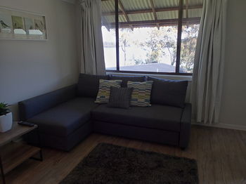 Dungowan Waterfront Apartments - Accommodation China 111