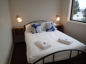 Dungowan Waterfront Apartments - Accommodation China 128