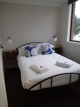 Dungowan Waterfront Apartments - Accommodation China 134