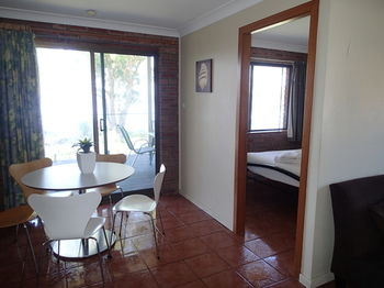 Dungowan Waterfront Apartments - Accommodation China 169