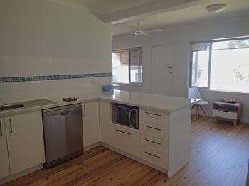 Dungowan Waterfront Apartments - Accommodation China 182