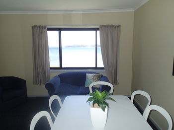 Dungowan Waterfront Apartments - Accommodation China 183