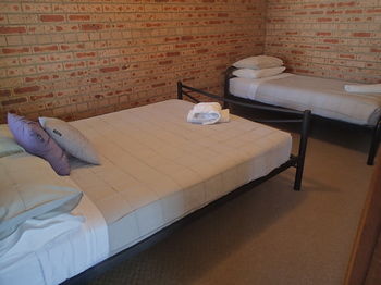Dungowan Waterfront Apartments - Accommodation China 191