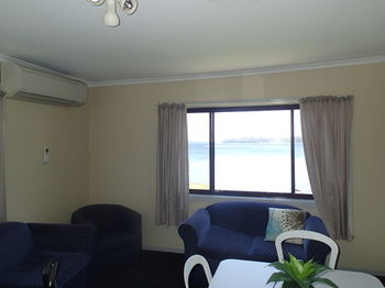 Dungowan Waterfront Apartments - Accommodation China 197