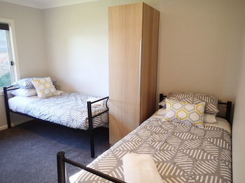 Dungowan Waterfront Apartments - Accommodation China 230