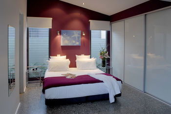 By The Beach B&B And Apartments - Accommodation China 9