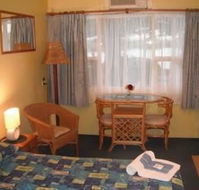 Black Swan Waterfront Motel - Accommodation Asia