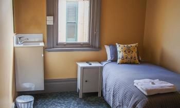 Cessnock Hotel - Accommodation China 9