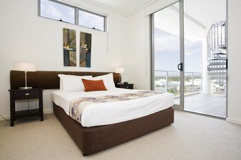 White Shells Luxury Apartments - Accommodation Asia 6