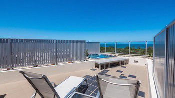 White Shells Luxury Apartments - Accommodation Asia 29