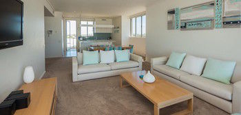 White Shells Luxury Apartments - Accommodation Asia 64