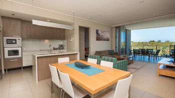 White Shells Luxury Apartments - Accommodation Asia 65