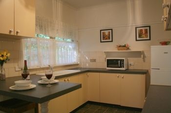 Tudor Cottages Mt Dandenong - Accommodation Guide 24