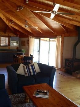 Buffs At Pokolbin - Accommodation Asia 11