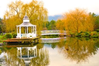 Lakeside Cottage - Accommodation Asia 2