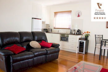 Lakeside Cottage - Accommodation Asia 7