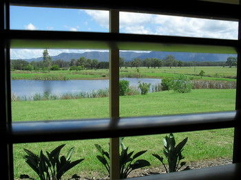 Broken View Estate - Accommodation Asia 4