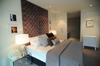D'One Luxury Apartments - Accommodation Guide 10