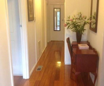 Eltham Retreat - Accommodation China 11