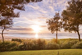 Kims Beachside Lodges - Accommodation Asia 0
