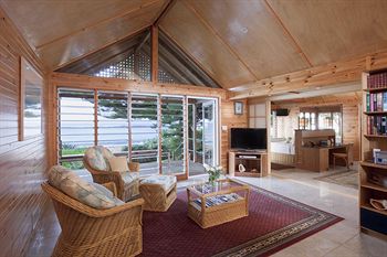 Kims Beachside Lodges - Accommodation Asia 4