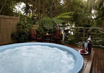Kims Beachside Lodges - Accommodation Asia 15