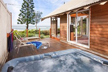 Kims Beachside Lodges - Accommodation Asia 17