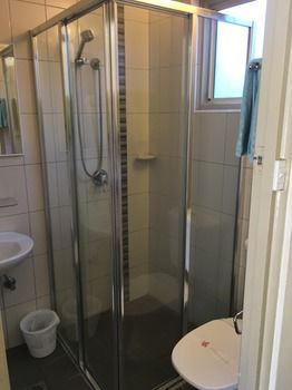 Westside Motor Inn - Accommodation Asia 9