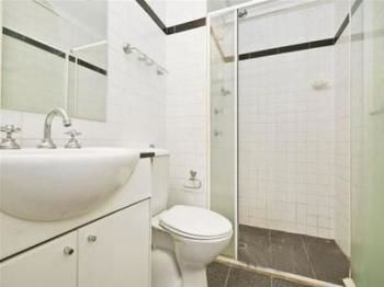 UrbanOasis Studios - Accommodation Guide 0