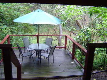 Stones Throw Cottage Bed & Breakfast - Accommodation China 5