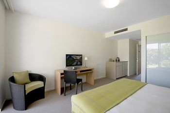 Magenta Studio Room - Accommodation Asia 4