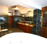 Relaxin - Accommodation China