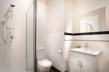 Como Court By Crest - Accommodation China 0