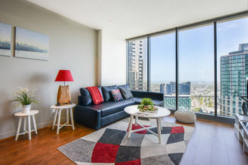 UrbanMinder @ Freshwater Place - Accommodation Asia 21