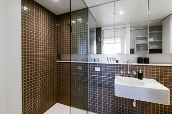 UrbanMinder @ Freshwater Place - Accommodation Asia 26