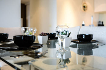 UrbanMinder @ Freshwater Place - Accommodation Asia 34